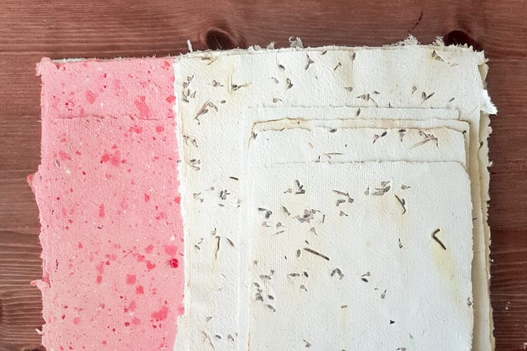 zelf papier scheppen
